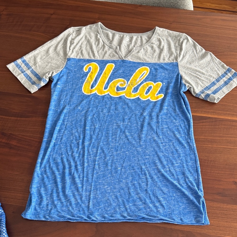 UCLA Blue & Gray Tee and Shorts Set Sz M - Picture 2 of 9